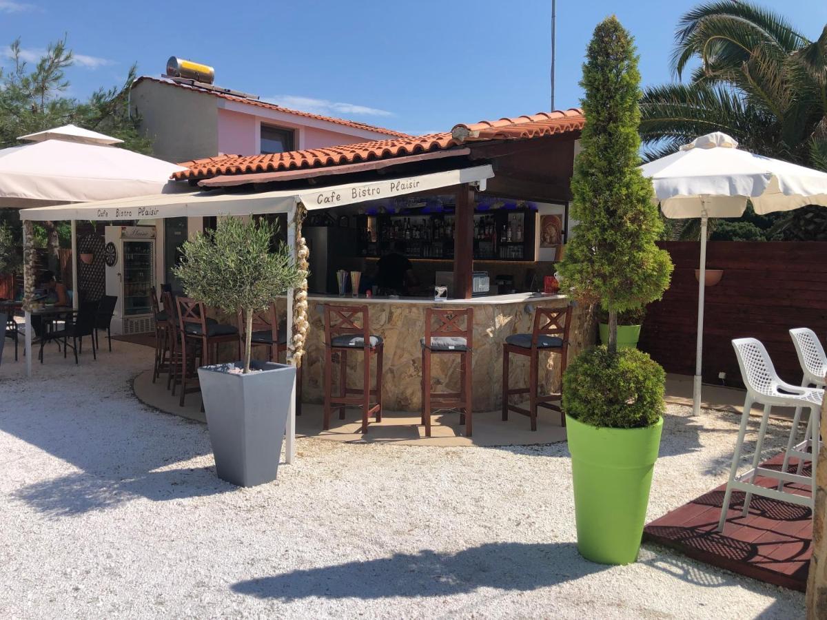 Plaisir Rooms Makriammos Екстериор снимка