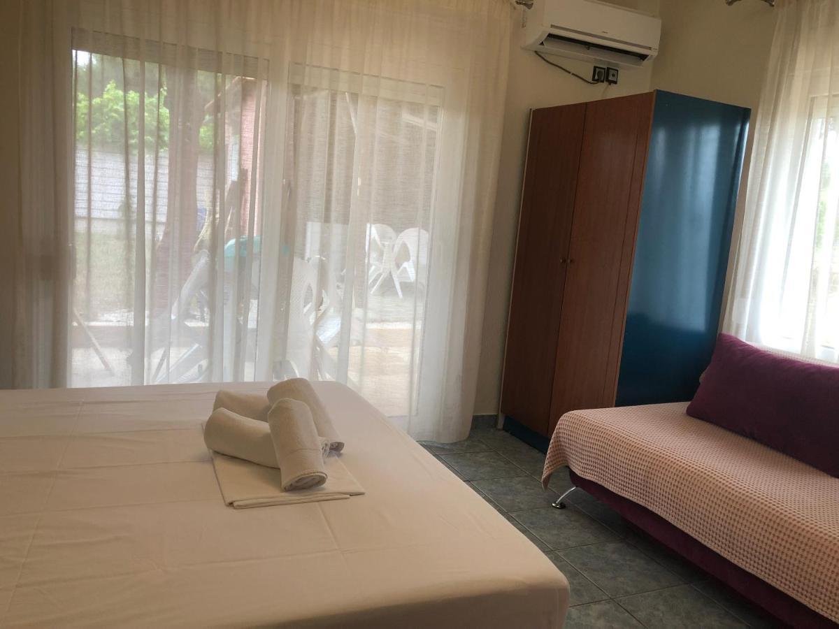 Plaisir Rooms Makriammos Екстериор снимка