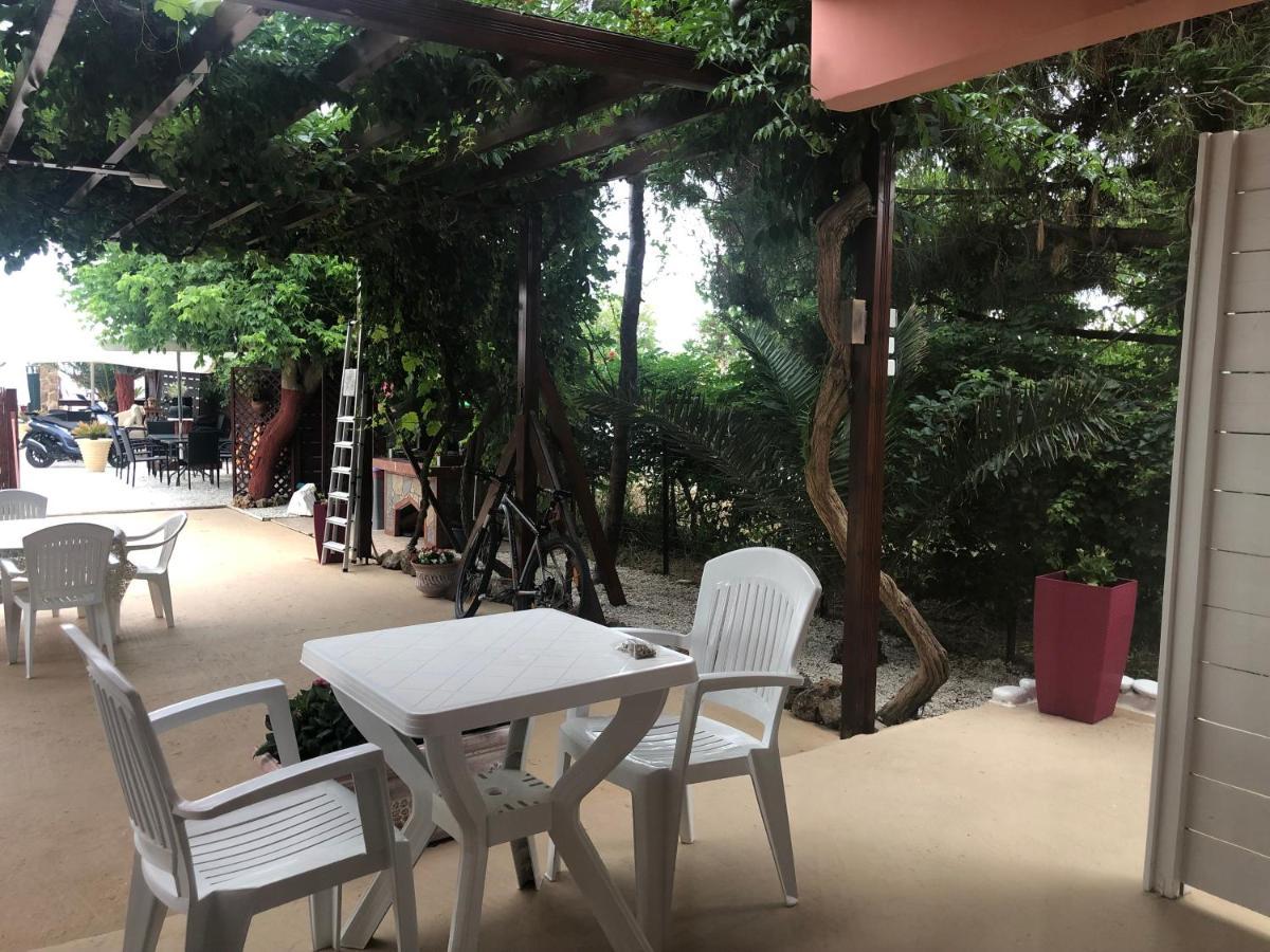 Plaisir Rooms Makriammos Екстериор снимка